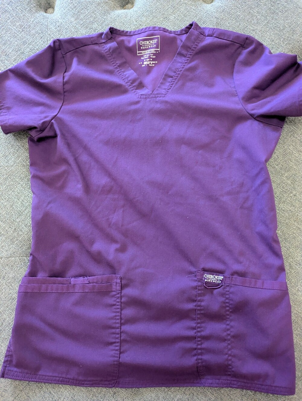 Cherokee Workwear Revolution Purple Scrub Top Women's Small Stretch, V-Neck